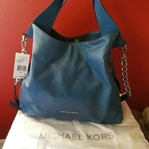 Michael Kors Large Devon Shoulder Tote